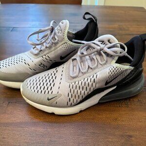 Women's Nike Air Max 270 in Gray/Black